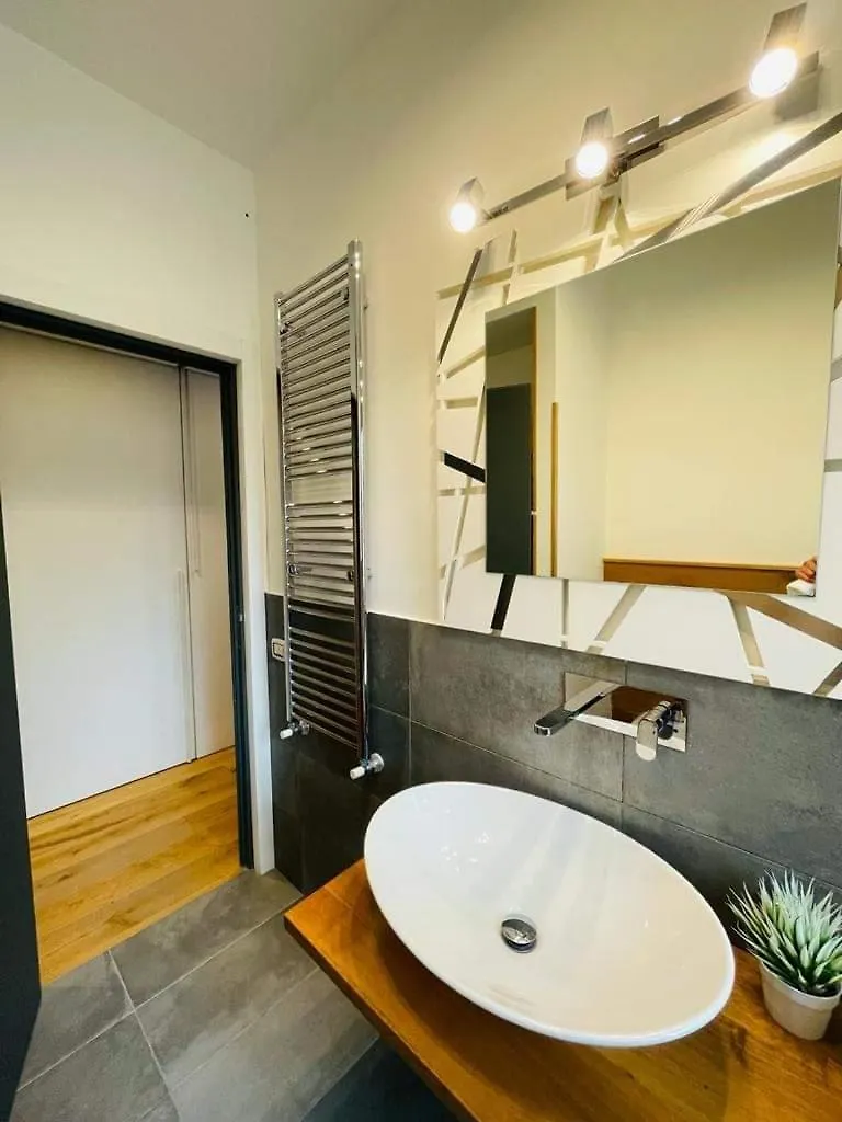 Alessi Design Suite Tra Centro E Mare Palermo