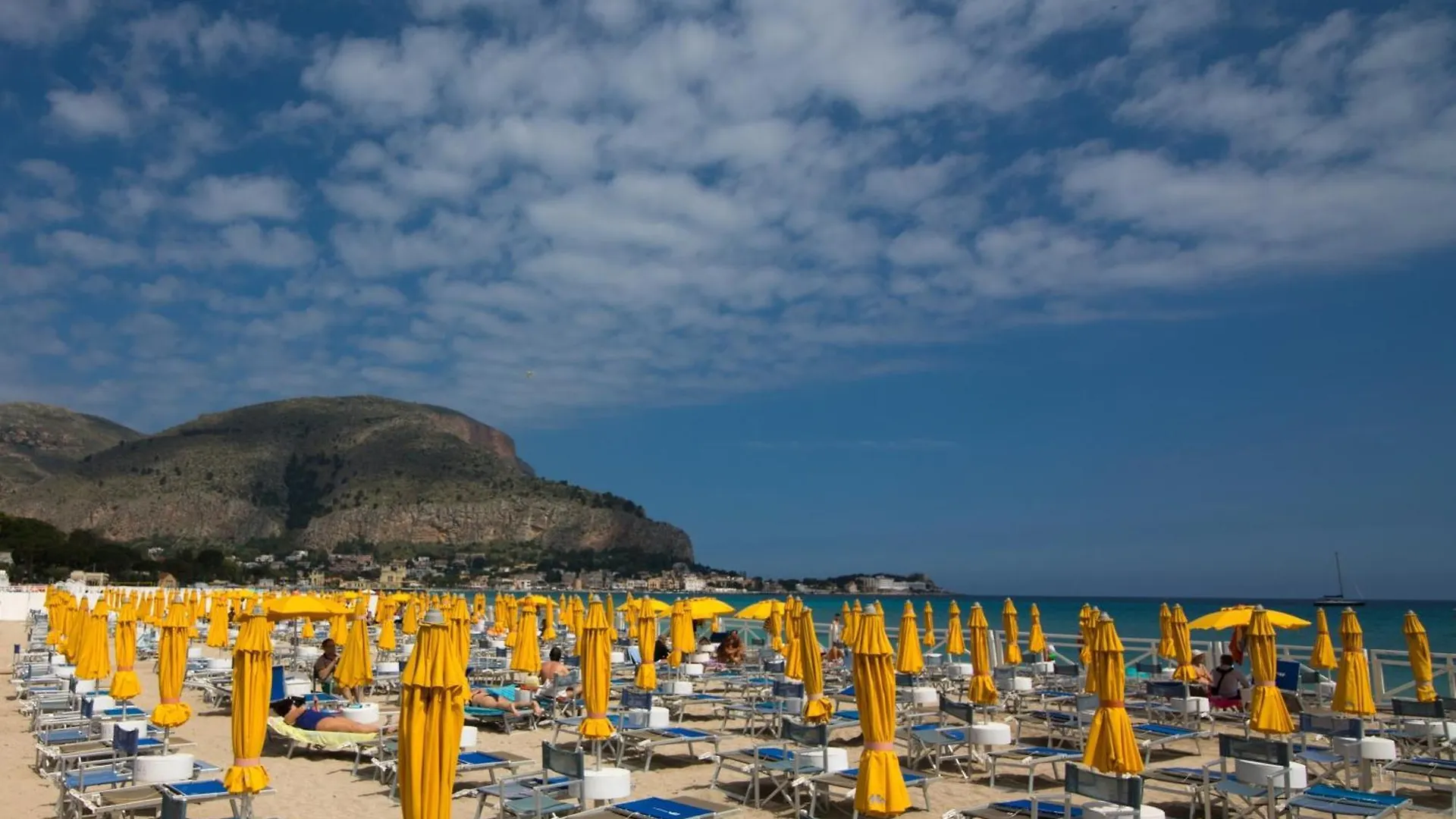 Alessi Design Suite Tra Centro E Mare Palermo Apartment