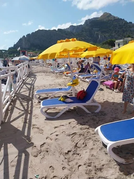 Alessi Design Suite Tra Centro E Mare Palermo Italia